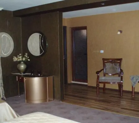 Guest Bela Neda فندق